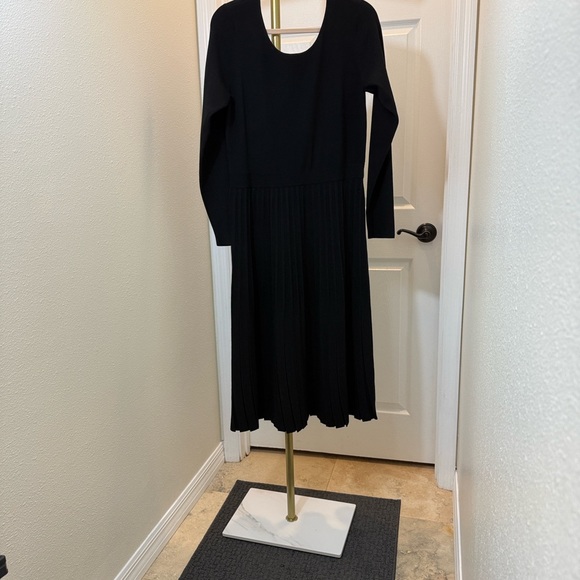 Tory Burch Florence scoop back black sweater dress - Picture 9 of 13